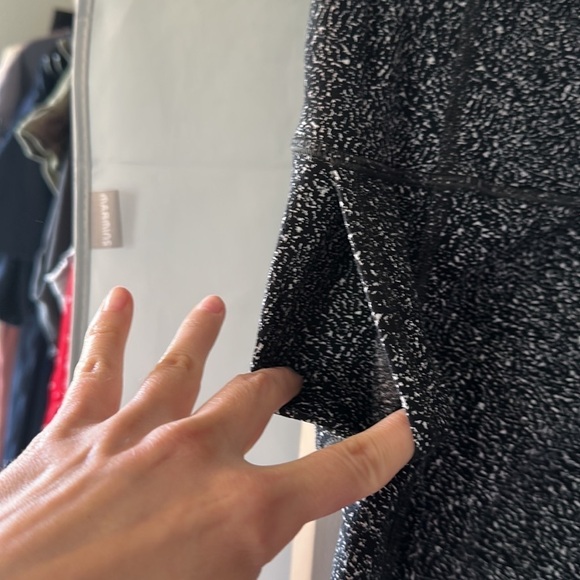 Athleta Lightning Stash 7/8 tight - black/white - Picture 3 of 7